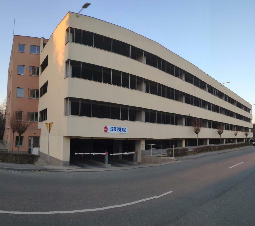 International Aparthotel - Free Parking Κλουζ-Ναπόκα Εξωτερικό φωτογραφία